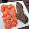 Pferde-Rumpsteak vom Grill mit Salat von Sizilianischen Tomaten